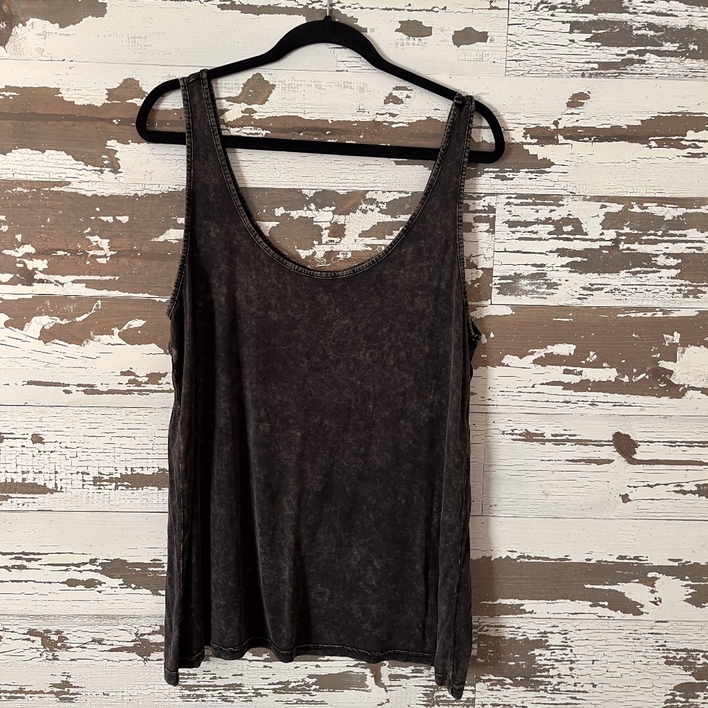 Nostalgia Distressed Black Tank